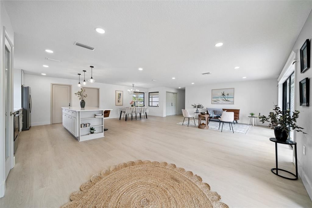 For Sale: $598,000 (3 beds, 2 baths, 1768 Square Feet)