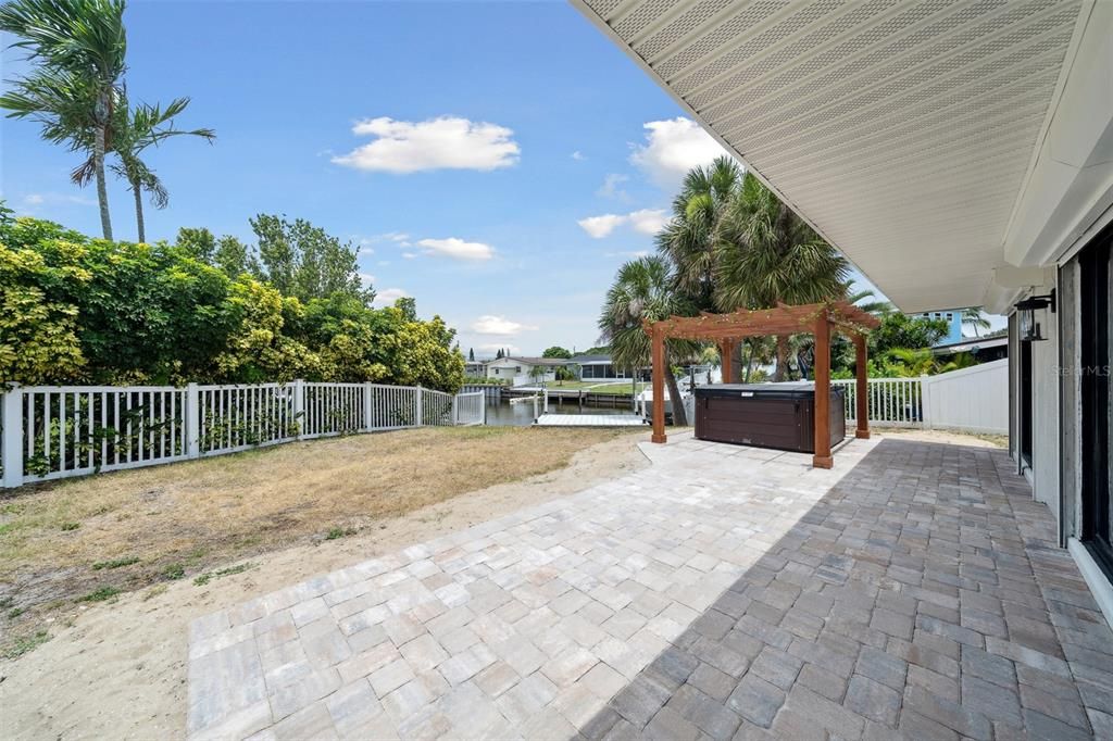 For Sale: $598,000 (3 beds, 2 baths, 1768 Square Feet)