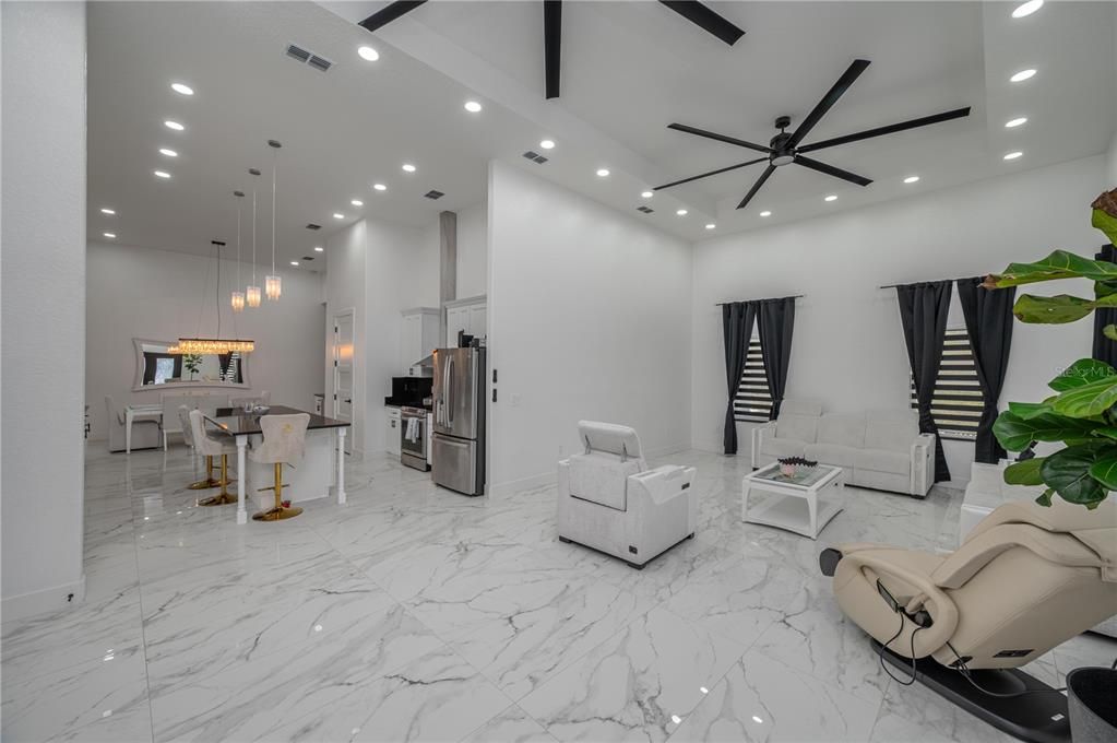 For Sale: $775,000 (4 beds, 4 baths, 2823 Square Feet)