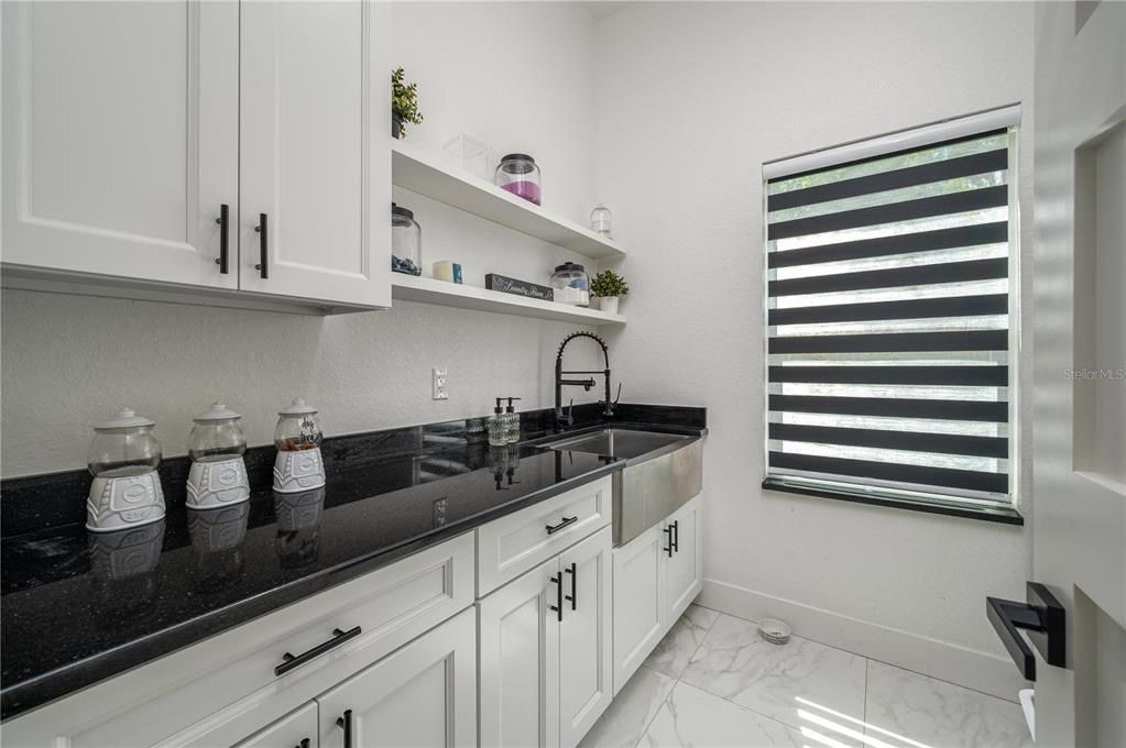 For Sale: $775,000 (4 beds, 4 baths, 2823 Square Feet)