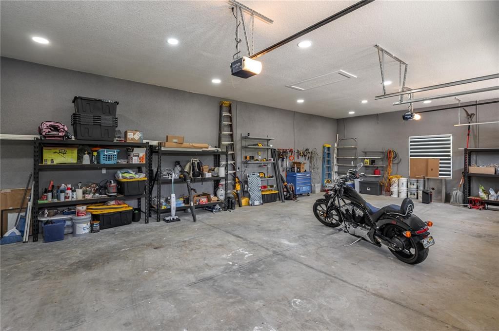 For Sale: $775,000 (4 beds, 4 baths, 2823 Square Feet)