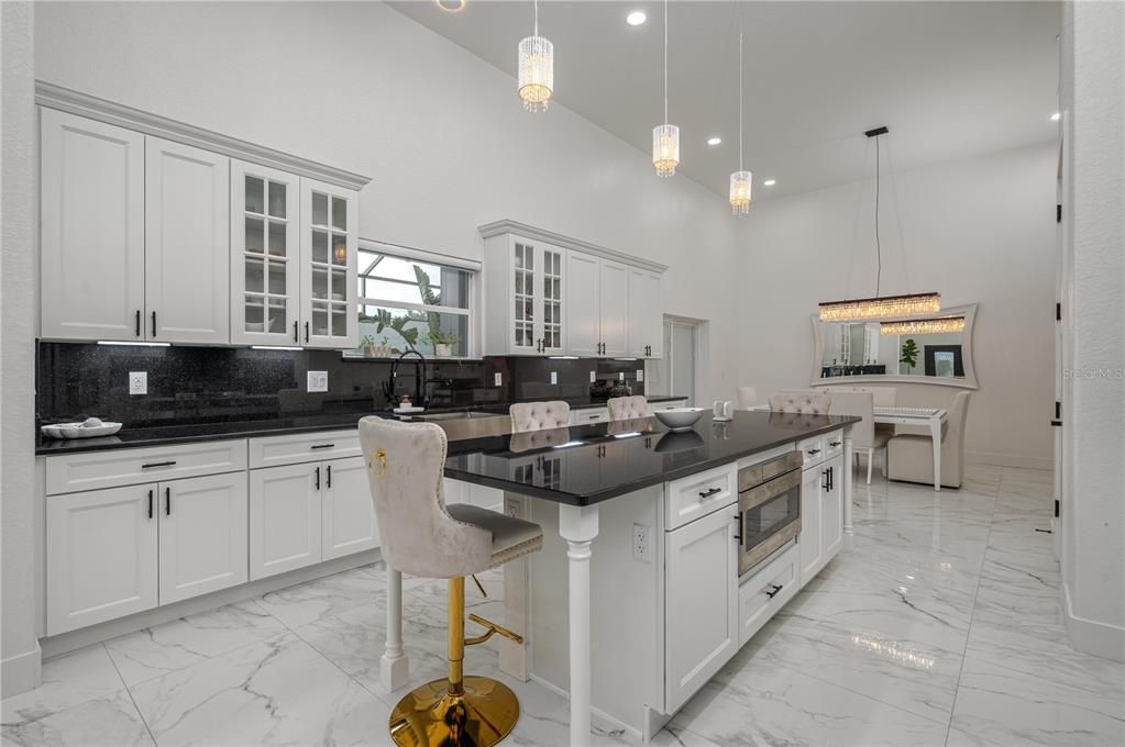 For Sale: $775,000 (4 beds, 4 baths, 2823 Square Feet)