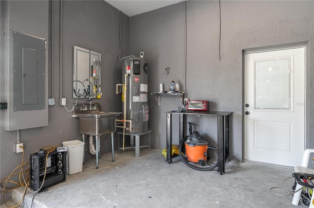 For Sale: $775,000 (4 beds, 4 baths, 2823 Square Feet)