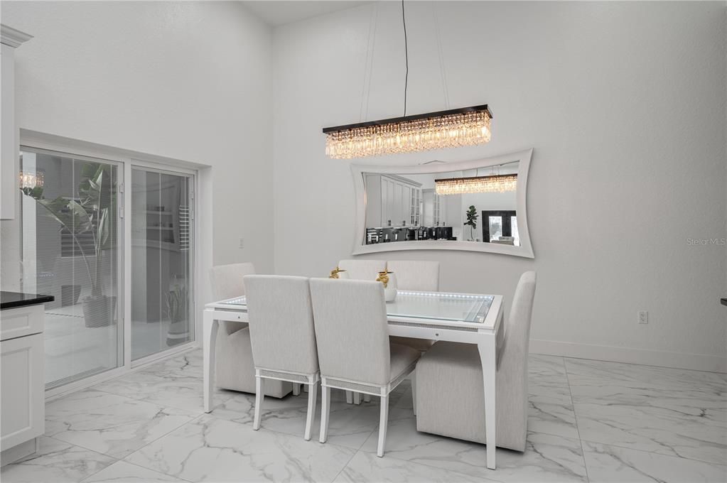 For Sale: $775,000 (4 beds, 4 baths, 2823 Square Feet)