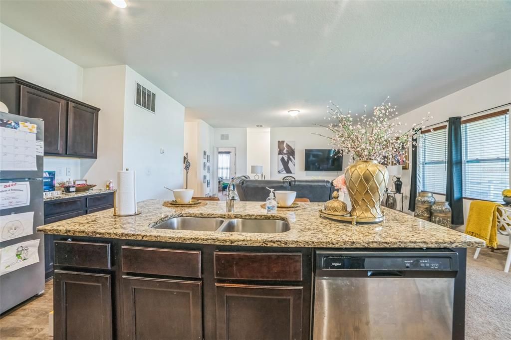 Active With Contract: $260,000 (4 beds, 2 baths, 1992 Square Feet)