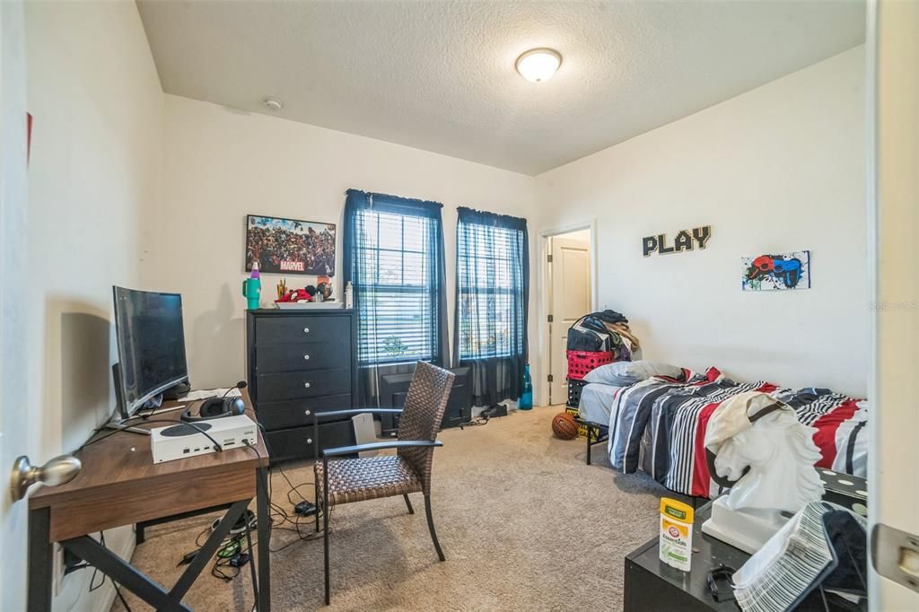 Active With Contract: $260,000 (4 beds, 2 baths, 1992 Square Feet)