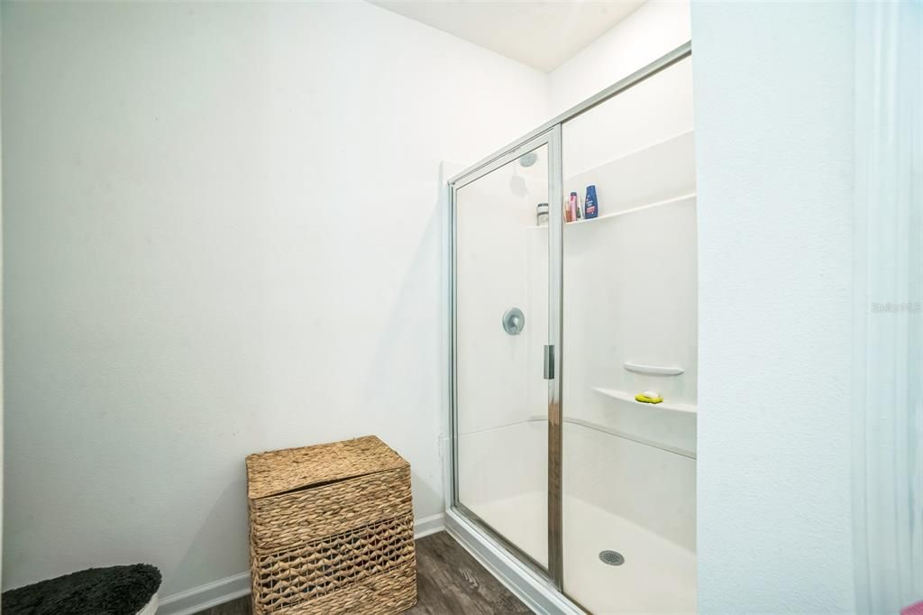 Active With Contract: $260,000 (4 beds, 2 baths, 1992 Square Feet)