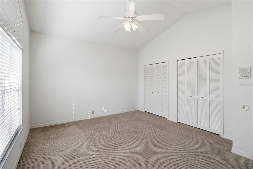 合同活跃: $955,000 (4 贝兹, 3 浴室, 3264 平方英尺)