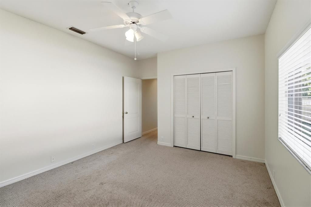 合同活跃: $955,000 (4 贝兹, 3 浴室, 3264 平方英尺)