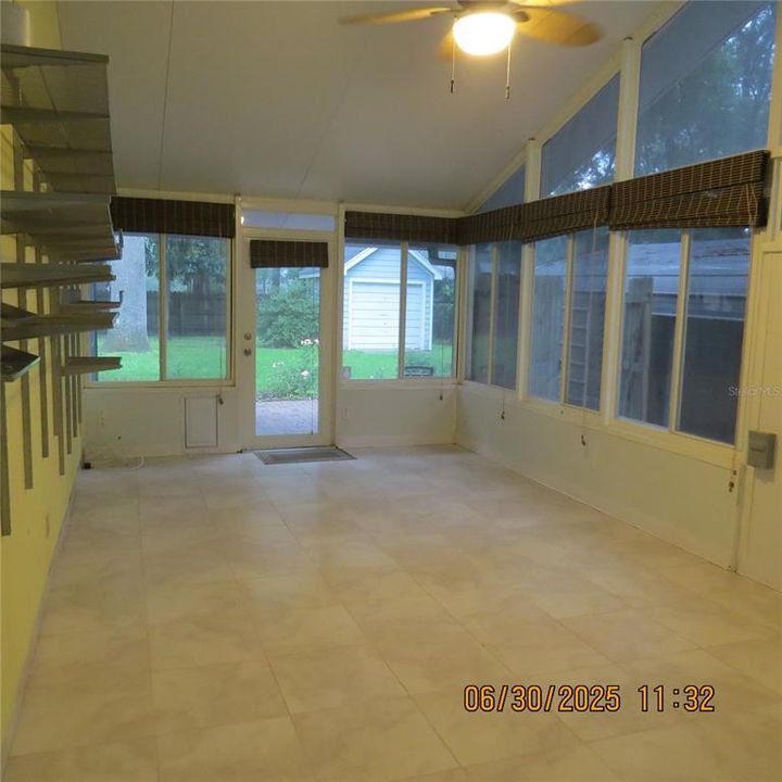 Active With Contract: $397,000 (3 beds, 2 baths, 1926 Square Feet)