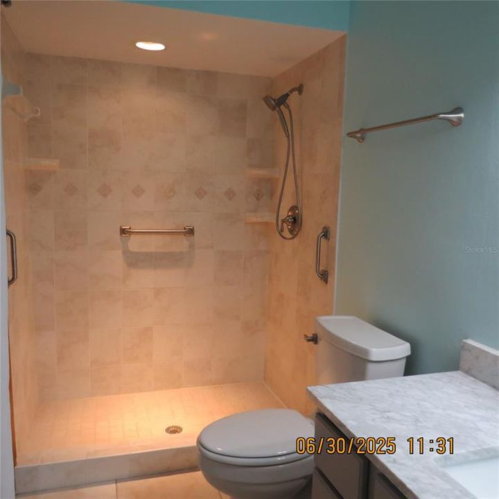 Active With Contract: $397,000 (3 beds, 2 baths, 1926 Square Feet)