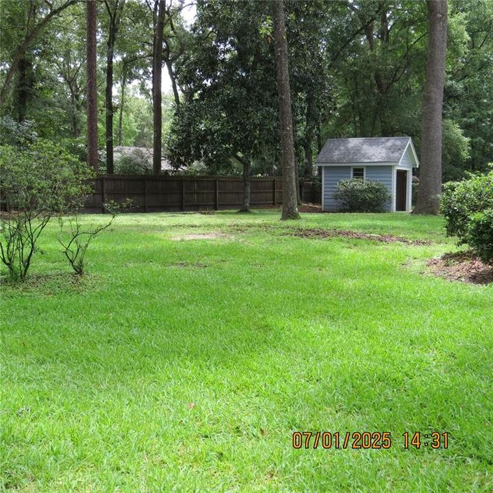 Active With Contract: $397,000 (3 beds, 2 baths, 1926 Square Feet)