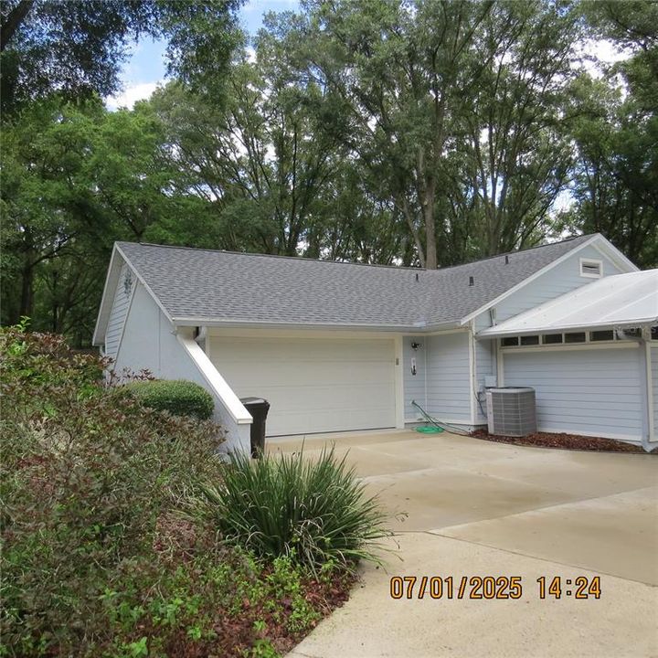 Active With Contract: $397,000 (3 beds, 2 baths, 1926 Square Feet)