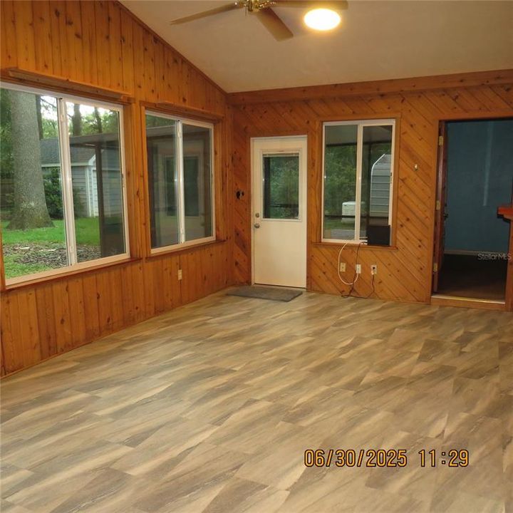 Active With Contract: $397,000 (3 beds, 2 baths, 1926 Square Feet)