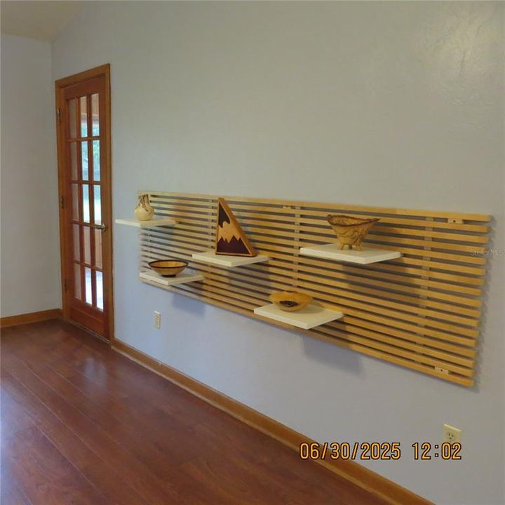 Active With Contract: $397,000 (3 beds, 2 baths, 1926 Square Feet)