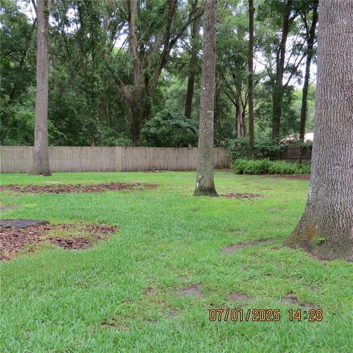 Active With Contract: $397,000 (3 beds, 2 baths, 1926 Square Feet)