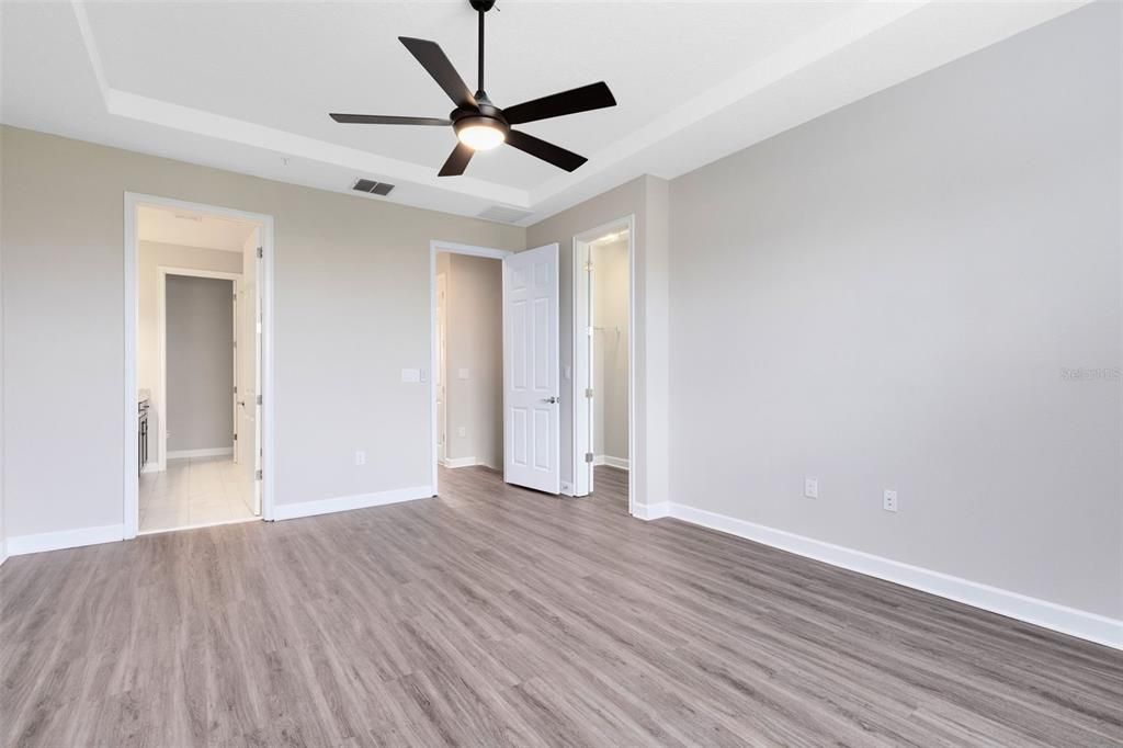 For Sale: $470,000 (3 beds, 3 baths, 2187 Square Feet)