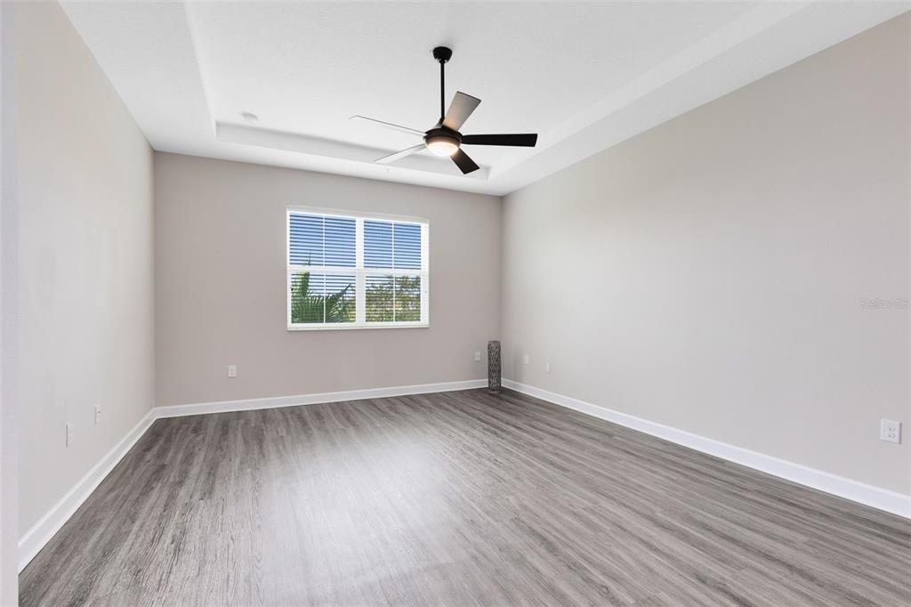 For Sale: $470,000 (3 beds, 3 baths, 2187 Square Feet)