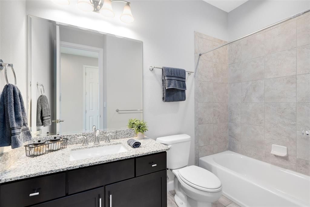 For Sale: $470,000 (3 beds, 3 baths, 2187 Square Feet)