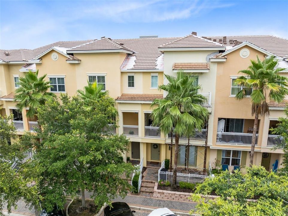 For Sale: $470,000 (3 beds, 3 baths, 2187 Square Feet)