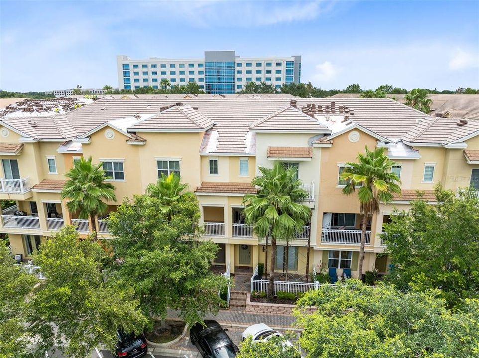 For Sale: $470,000 (3 beds, 3 baths, 2187 Square Feet)