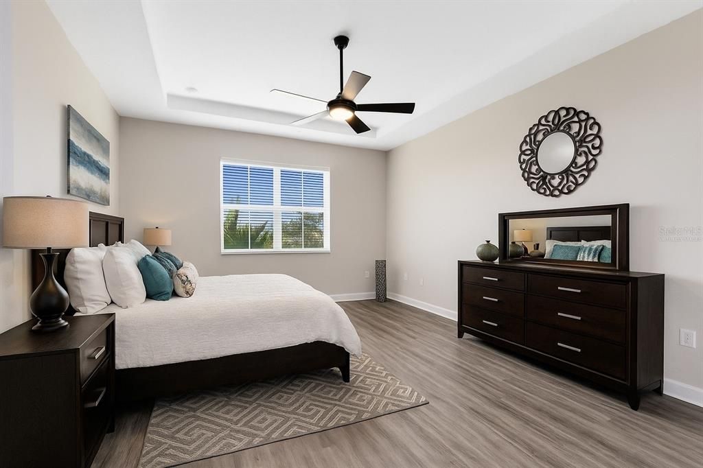 For Sale: $470,000 (3 beds, 3 baths, 2187 Square Feet)