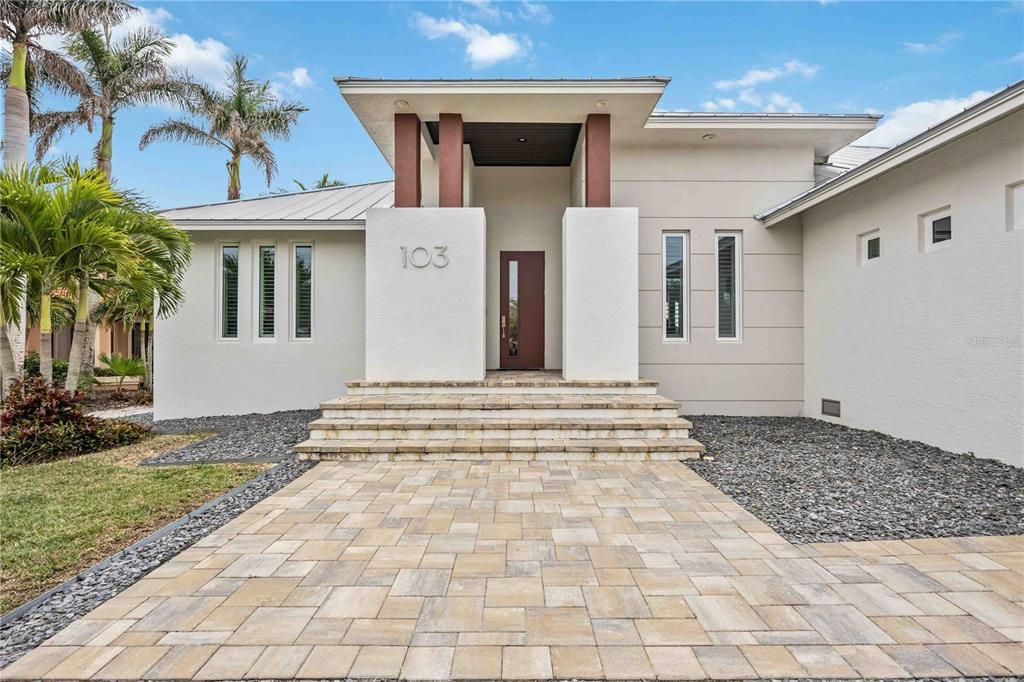 For Sale: $1,875,000 (4 beds, 3 baths, 2841 Square Feet)