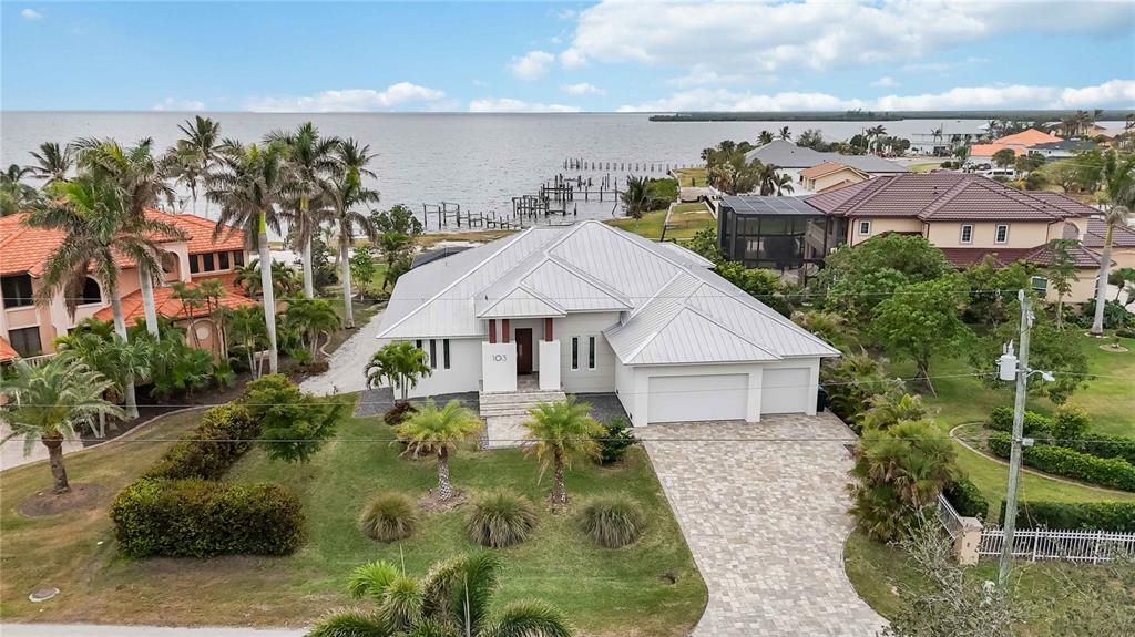 For Sale: $1,875,000 (4 beds, 3 baths, 2841 Square Feet)