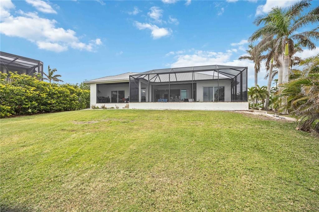 For Sale: $1,875,000 (4 beds, 3 baths, 2841 Square Feet)