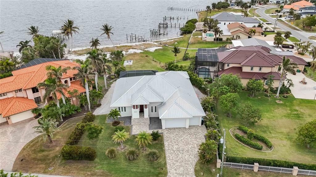 For Sale: $1,875,000 (4 beds, 3 baths, 2841 Square Feet)