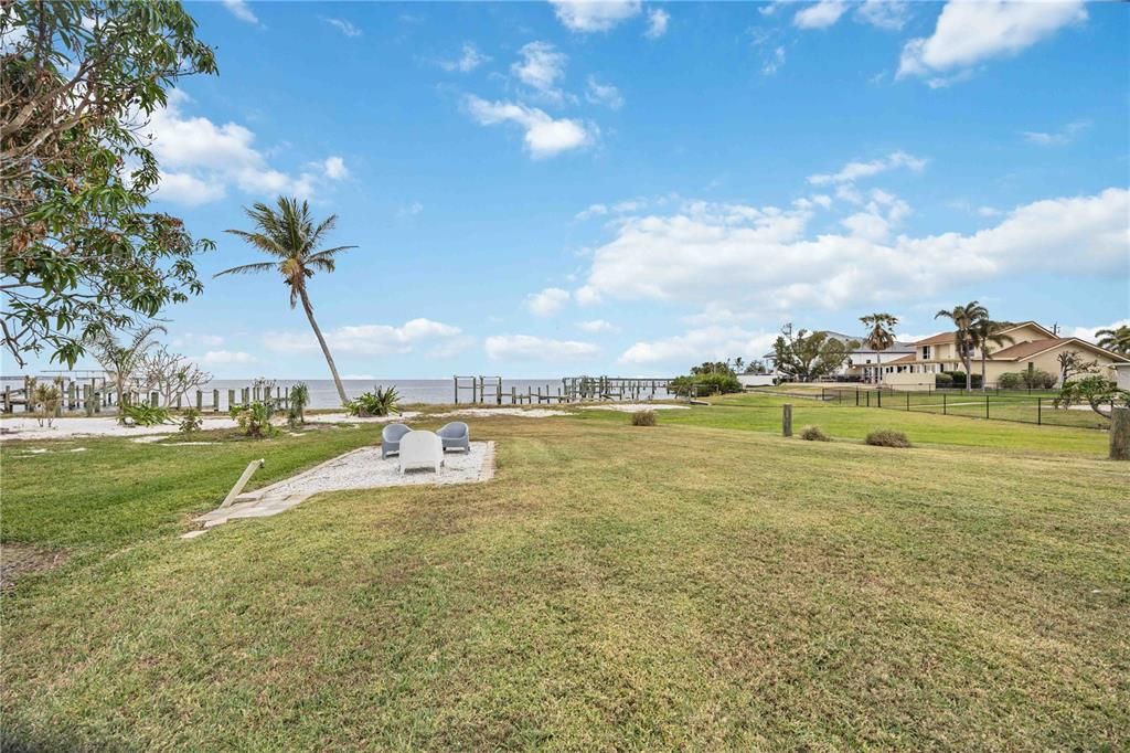 For Sale: $1,875,000 (4 beds, 3 baths, 2841 Square Feet)