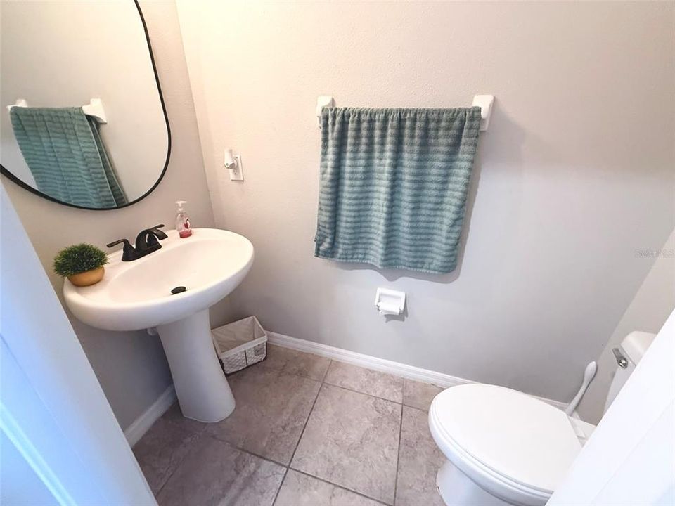 Active With Contract: $299,000 (4 beds, 2 baths, 1914 Square Feet)