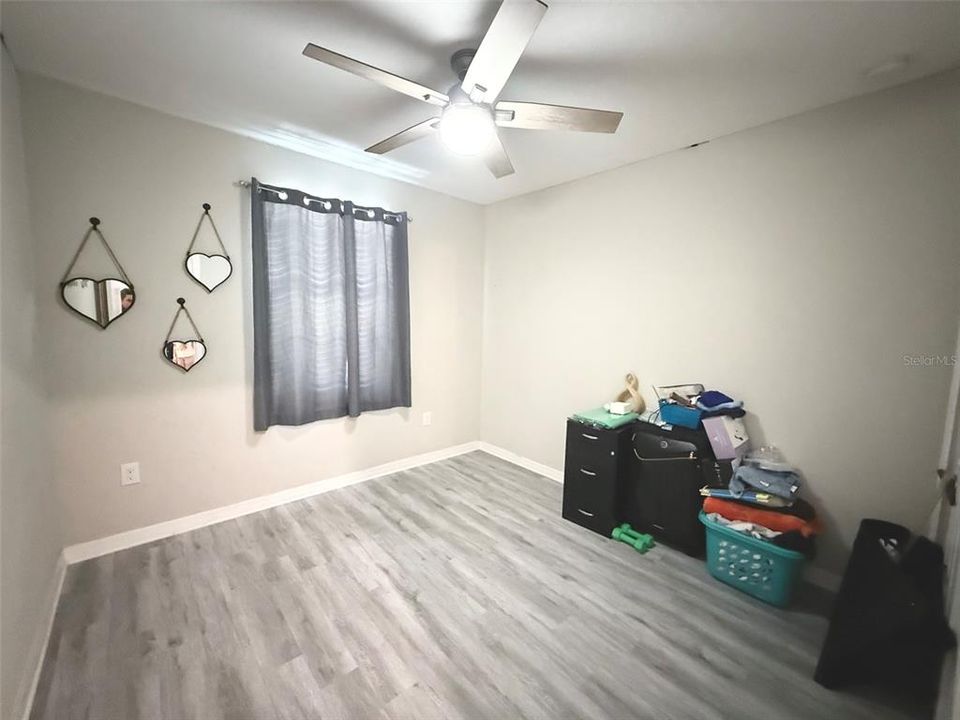 Active With Contract: $299,000 (4 beds, 2 baths, 1914 Square Feet)