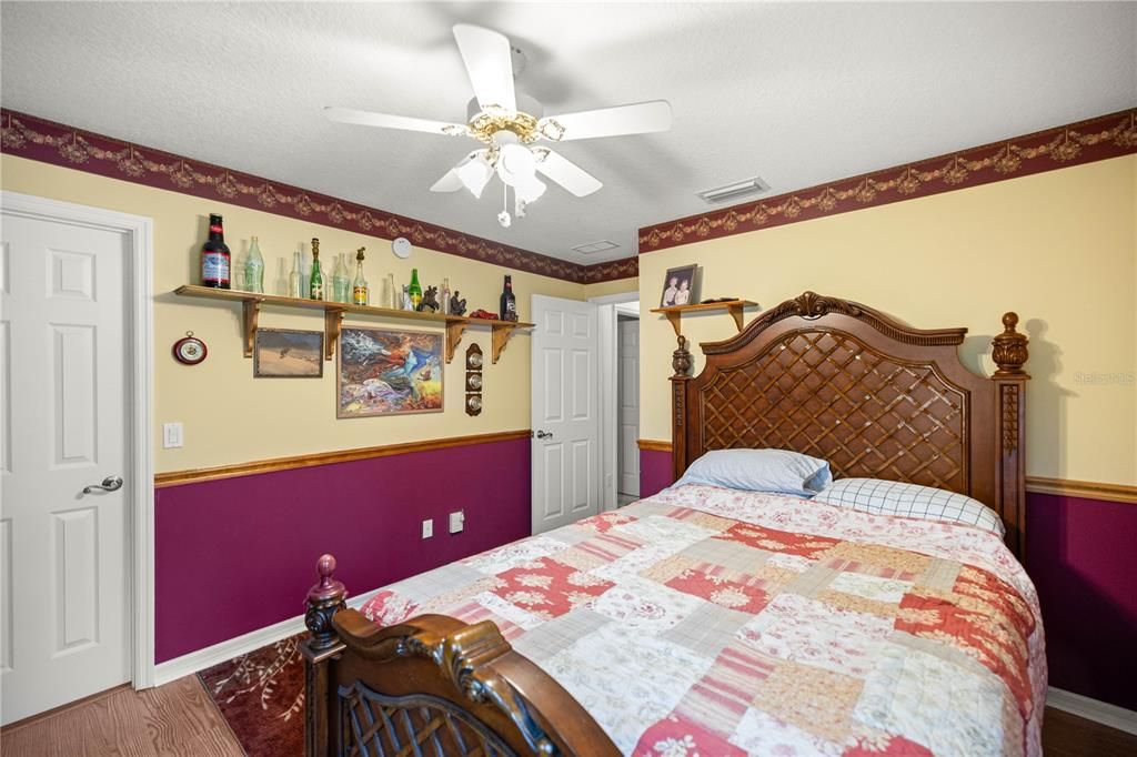 En Venta: $499,900 (4 camas, 3 baños, 2557 Pies cuadrados)