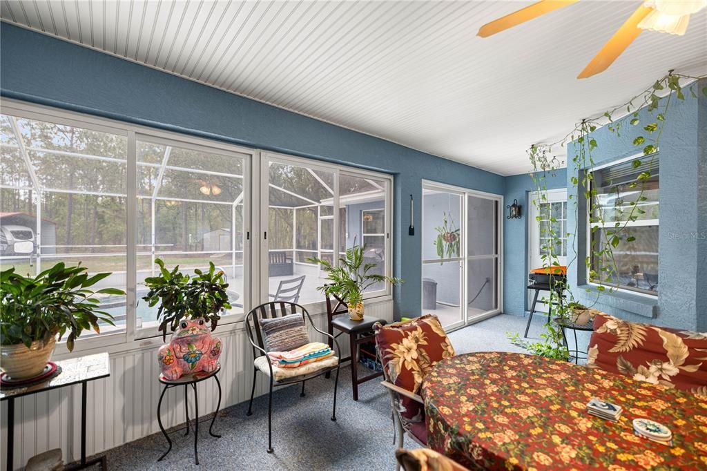 En Venta: $499,900 (4 camas, 3 baños, 2557 Pies cuadrados)