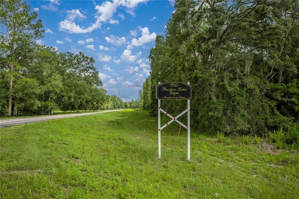 En Venta: $499,900 (4 camas, 3 baños, 2557 Pies cuadrados)