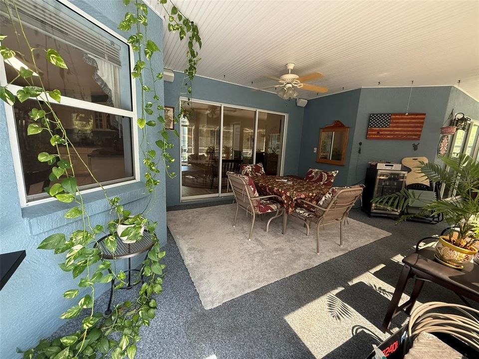 En Venta: $499,900 (4 camas, 3 baños, 2557 Pies cuadrados)