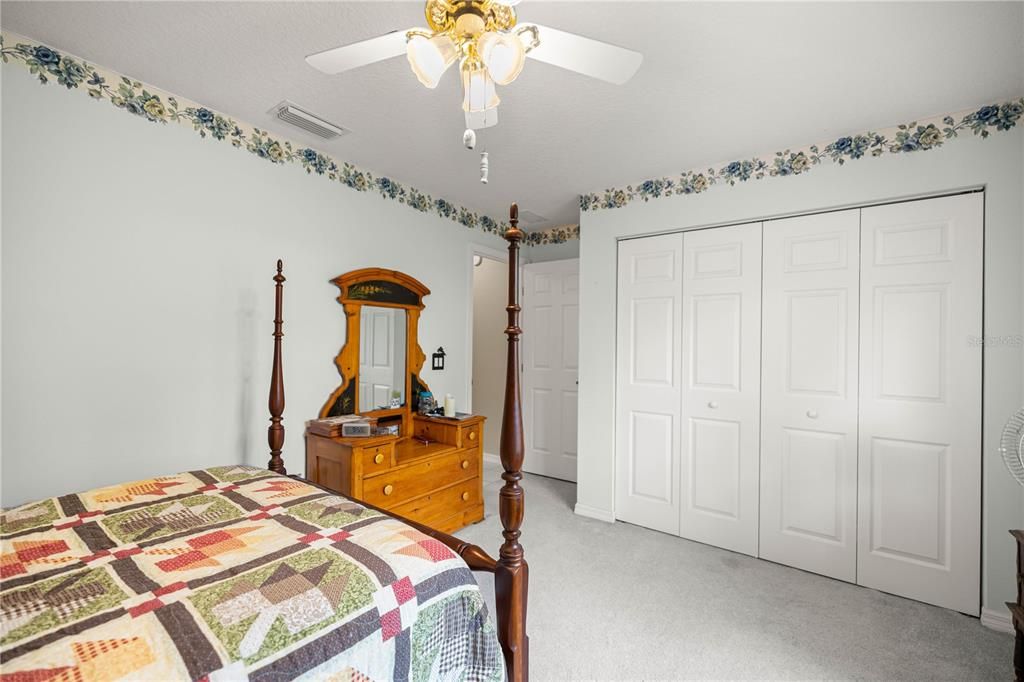 En Venta: $499,900 (4 camas, 3 baños, 2557 Pies cuadrados)