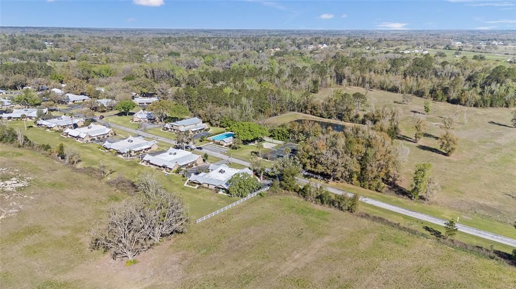 В аренду: $1,975 (3 спален, 2 ванн, 1350 Квадратных фут)