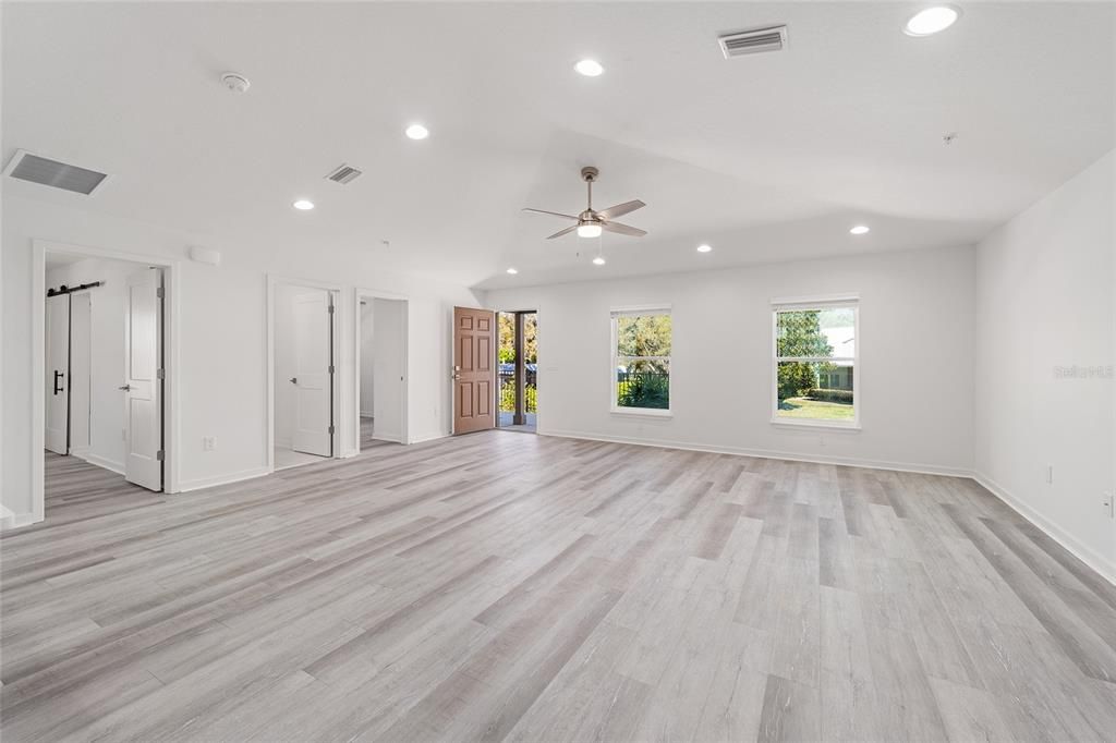 В аренду: $1,975 (3 спален, 2 ванн, 1350 Квадратных фут)