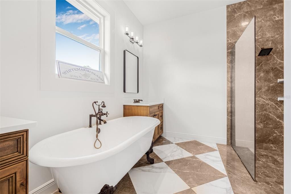 待售: $3,000,000 (2 贝兹, 2 浴室, 1955 平方英尺)