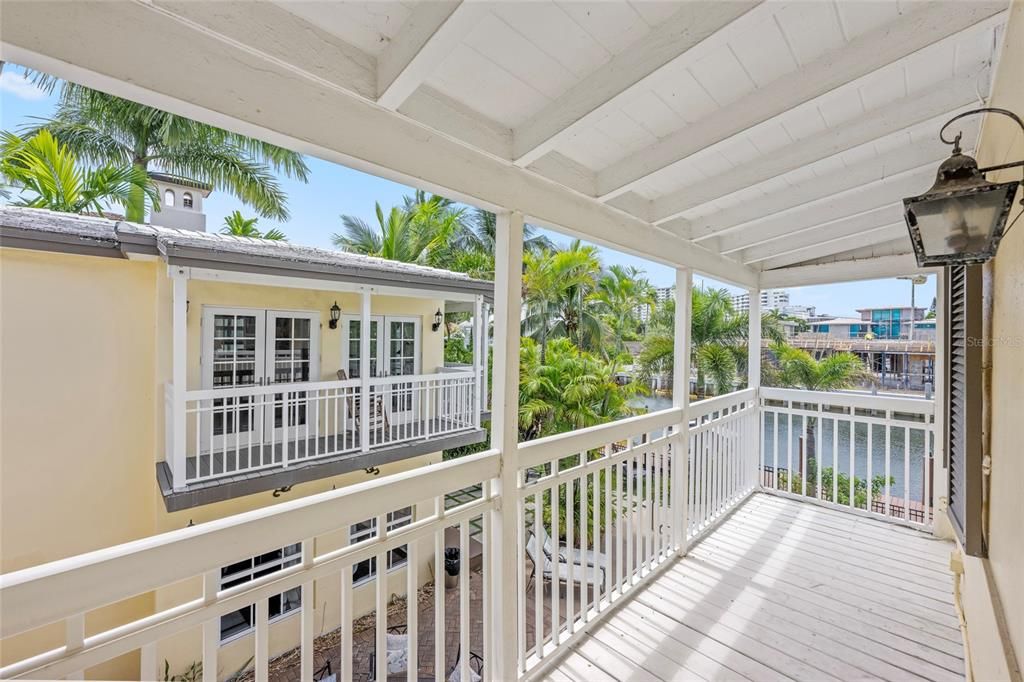 En Venta: $4,189,999 (6 camas, 5 baños, 3718 Pies cuadrados)