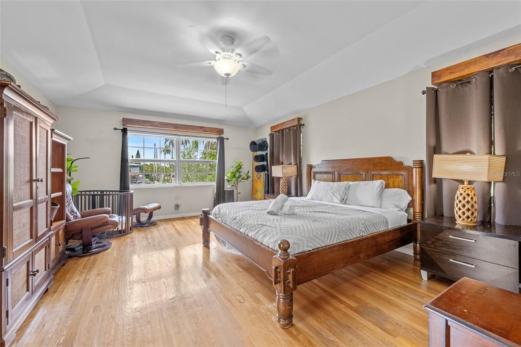 En Venta: $4,189,999 (6 camas, 5 baños, 3718 Pies cuadrados)