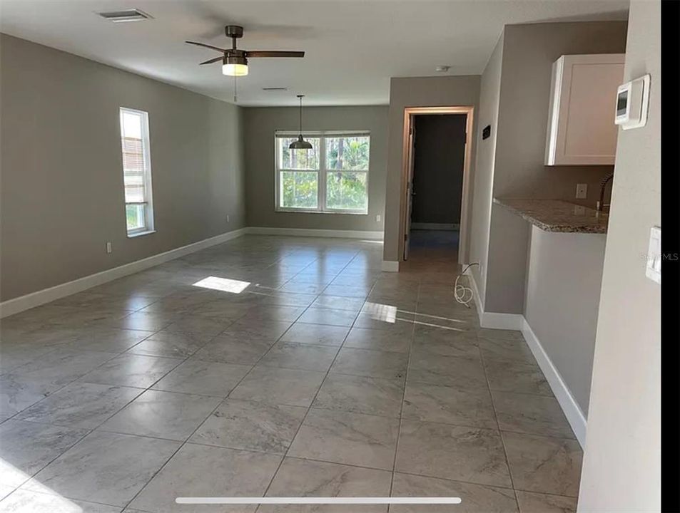 For Rent: $2,000 (3 beds, 2 baths, 2526 Square Feet)