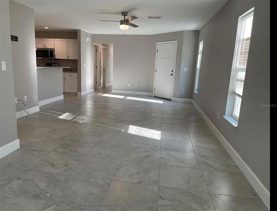 For Rent: $2,000 (3 beds, 2 baths, 2526 Square Feet)