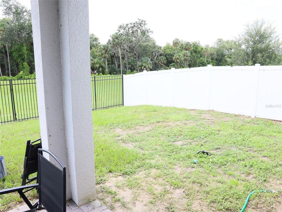 На продажу: $339,000 (4 спален, 2 ванн, 1700 Квадратных фут)