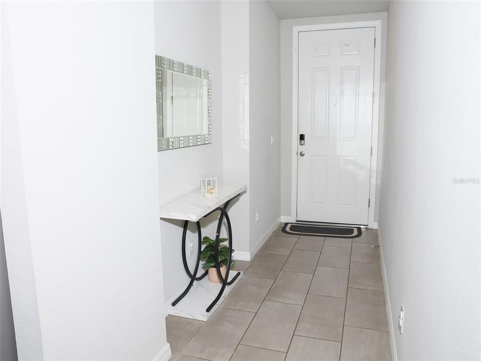 На продажу: $339,000 (4 спален, 2 ванн, 1700 Квадратных фут)