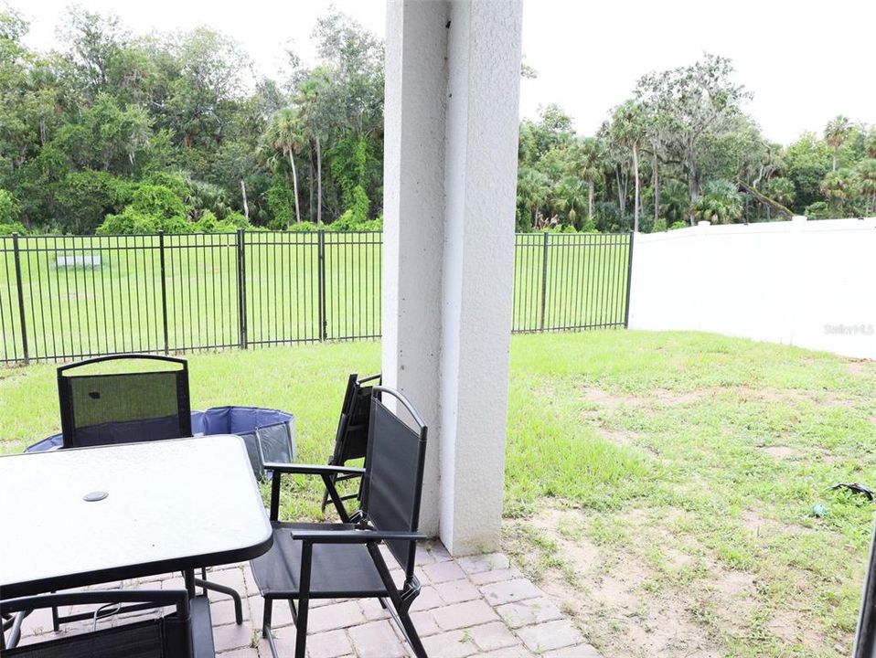 На продажу: $339,000 (4 спален, 2 ванн, 1700 Квадратных фут)