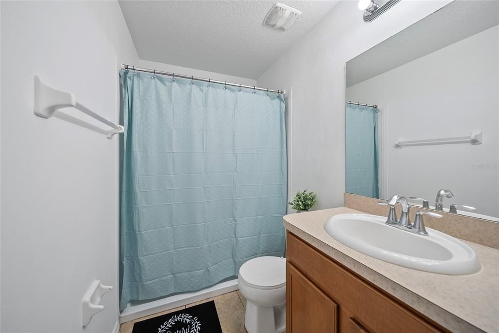 На продажу: $207,000 (2 спален, 2 ванн, 1561 Квадратных фут)