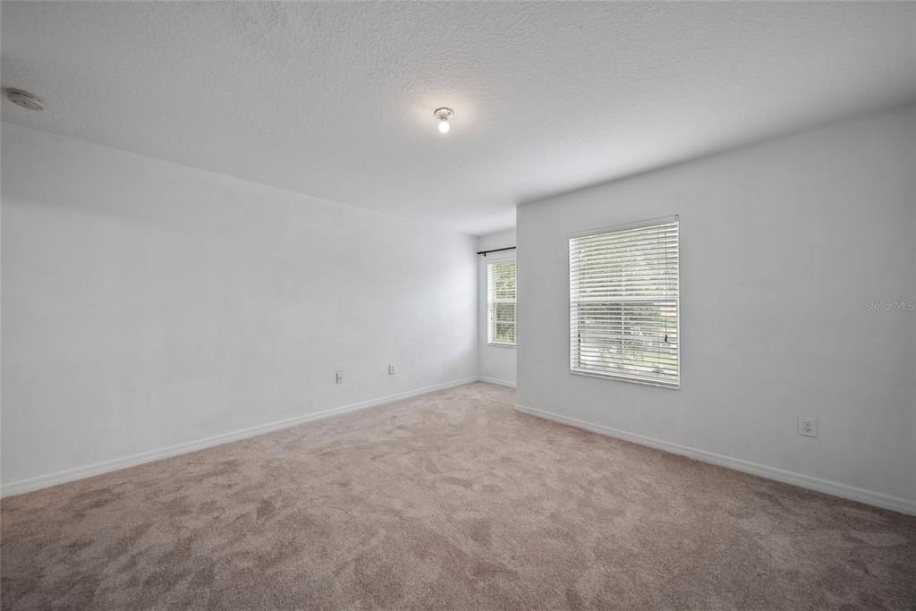 На продажу: $207,000 (2 спален, 2 ванн, 1561 Квадратных фут)